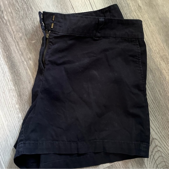 Casual shorts that go with anything - Picture 3 of 3